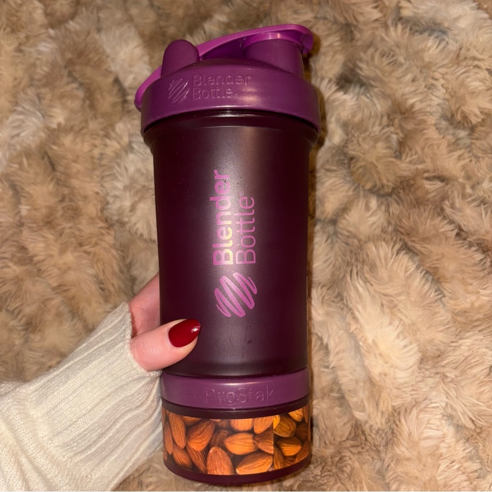 Blender Bottle Shaker with Storage